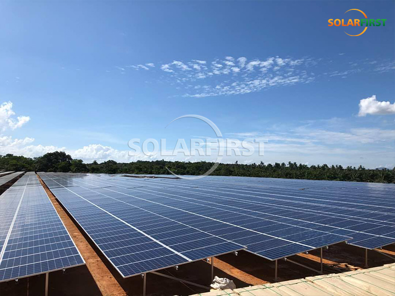 Central eléctrica solar terrestre de 23,7 MWp en Malasia
