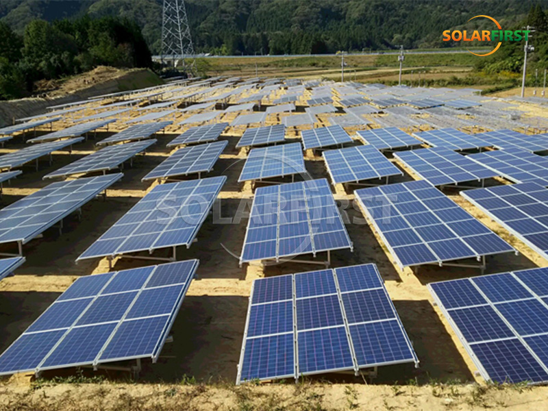 Central eléctrica solar terrestre de 798 kWp en Japón