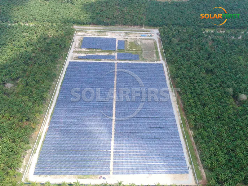 Central eléctrica solar terrestre de 6,8 MWp en Malasia
