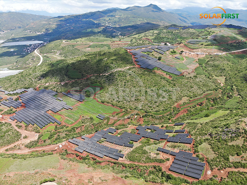 Central eléctrica solar terrestre de 60 MWp en China