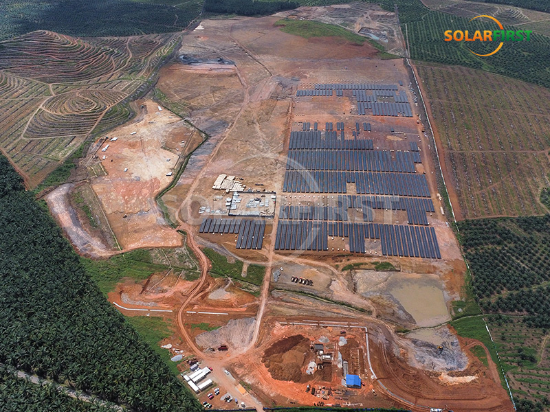 Central eléctrica solar terrestre de 73 MWp en Malasia