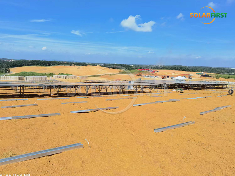 Central eléctrica solar terrestre de 79 MWp en Malasia