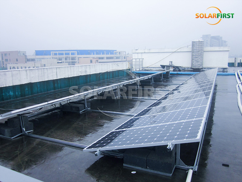Central eléctrica solar de 500 kWp con techo de hormigón en China