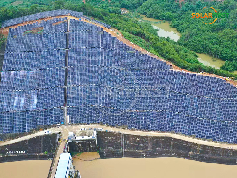 Central eléctrica solar de estructura flexible de 3 MWp en China