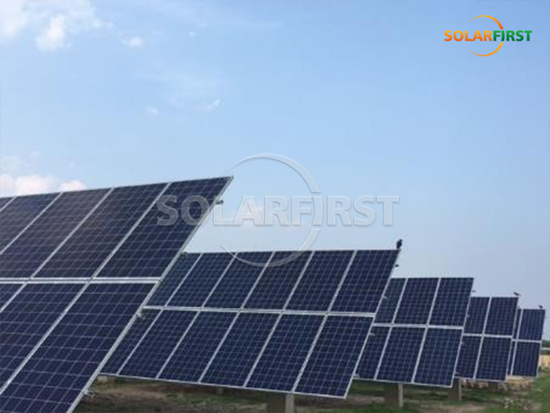 Solución de seguimiento plano de un solo eje de 1,8 MWp en India