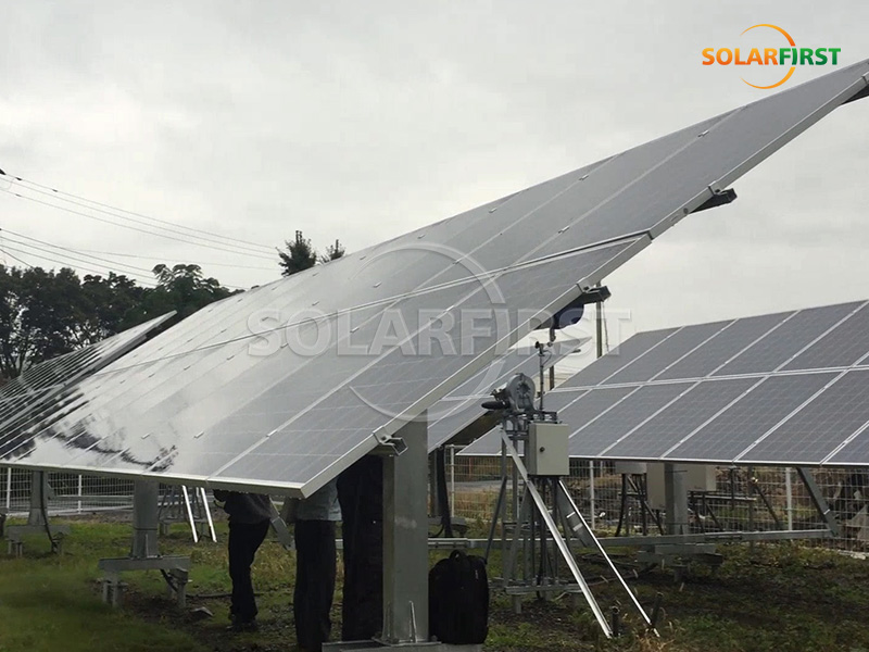 Solución de seguimiento plano de un solo eje de 300 kWp en Japón