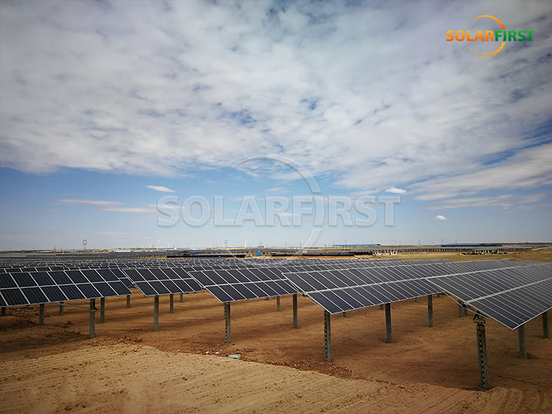 Solución de seguimiento plano de un solo eje de 28 MWp en China
