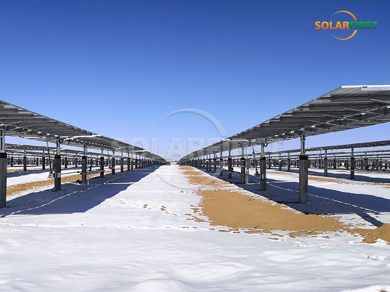 Solución de seguimiento plano de un solo eje de 20 MWp en China