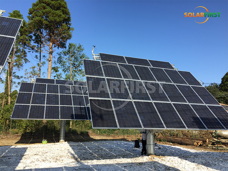 Solución de seguimiento de doble eje de 230 kWp en Japón