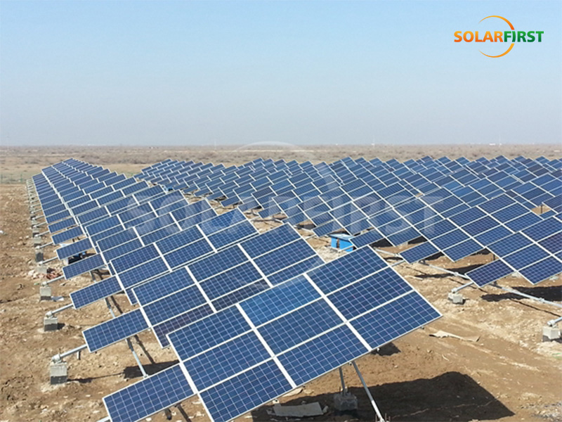 Solución de seguimiento de un solo eje inclinado de 8 MWp en China