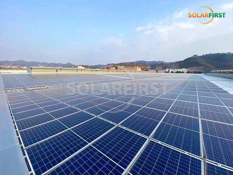Solución de techo solar fotovoltaico integrado en edificios (BIPV) de 4 MWp en China