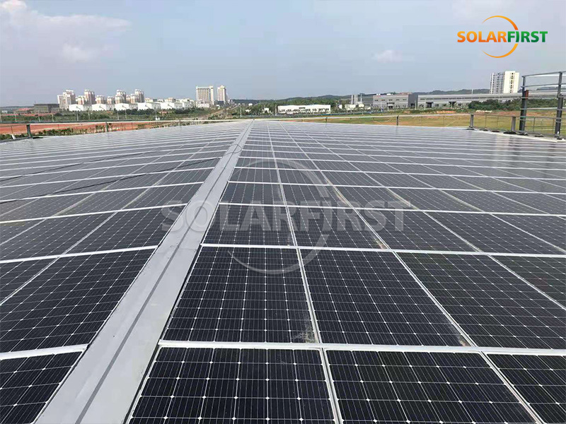 Solución de techo solar fotovoltaico integrado en edificios (BIPV) de 5,6 MWp en China