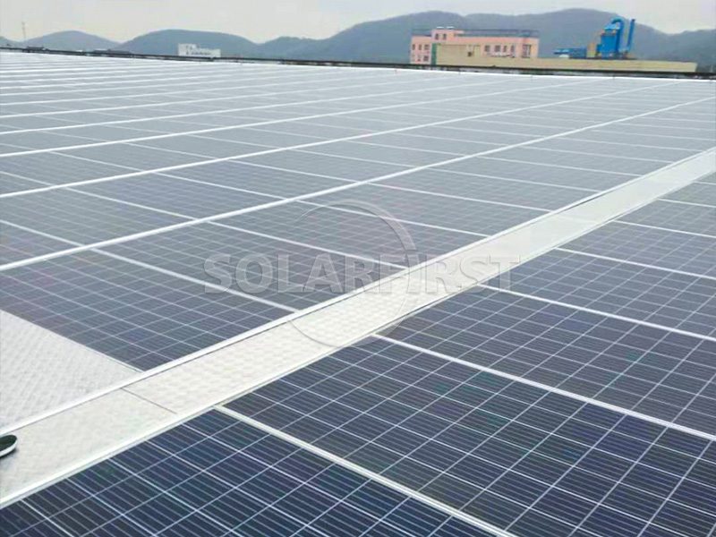 Solución de techo solar fotovoltaico integrado en edificios (BIPV) de 4,9 MWp en Malasia