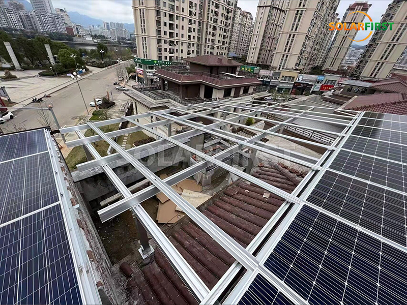 Solución de techo solar fotovoltaico integrado en edificios (BIPV) en China