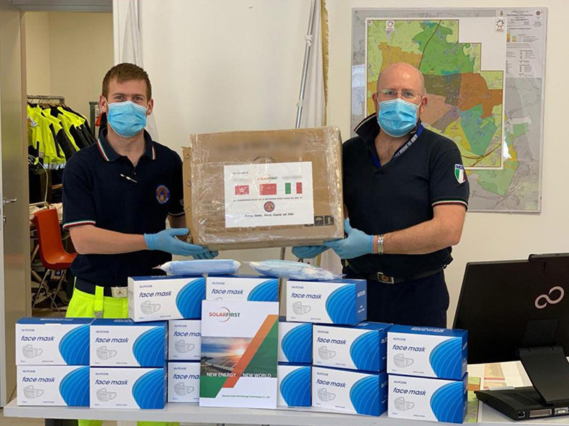 SOLAR FIRST GROUP donó suministros médicos a sus socios.