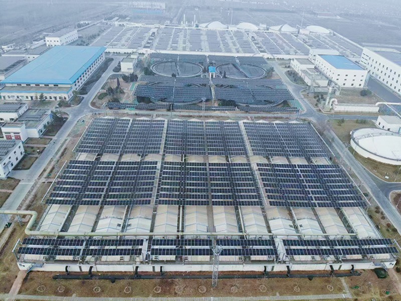 Últimos datos: Los módulos fotovoltaicos instalados a nivel mundial ya son capaces de generar 1 teravatio (TW) de electricidad, lo que marca un hito histórico para las energías renovables.