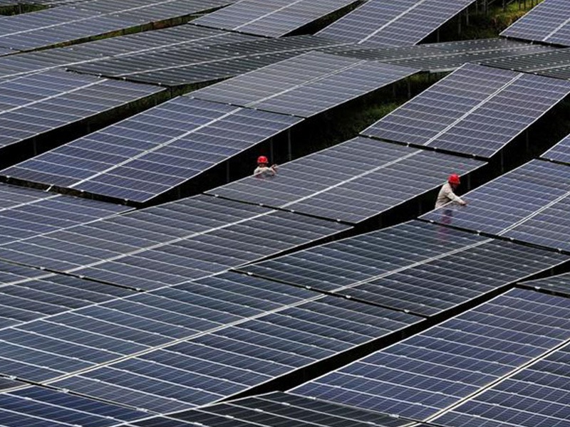 El Banco de China emite el primer préstamo verde vinculado a la sostenibilidad para un proyecto solar.