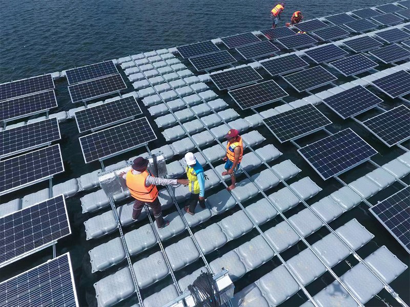 Solar First Group completa su primer proyecto de soporte flotante en Indonesia.