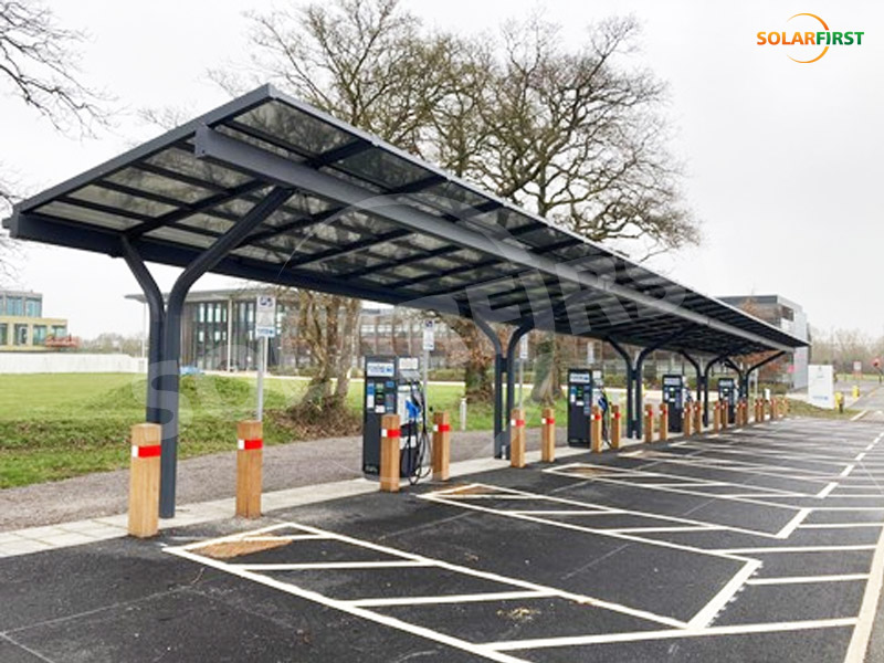 proyecto de cochera solar en el sur de gegestershire, Reino Unido

