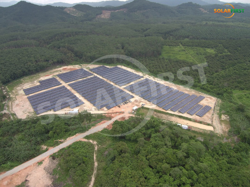 Proyecto de soporte terrestre de 15.9MW en malasia
