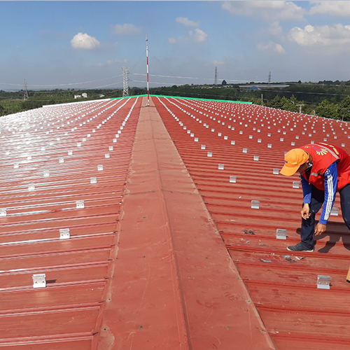 Proyecto de montaje de techo de metal de 1MW en Vietnam 2020