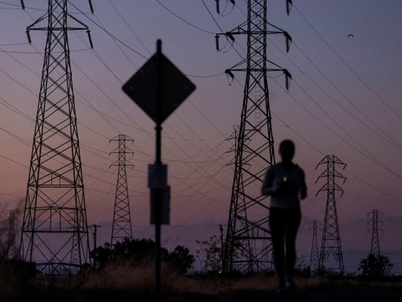 La crisis de cortes de energía en California llama la atención sobre los cortes de energía y las compañías solares
